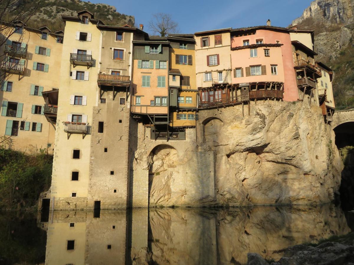 Au Bonheur Suspendu Apartman Pont-en-Royans Kültér fotó