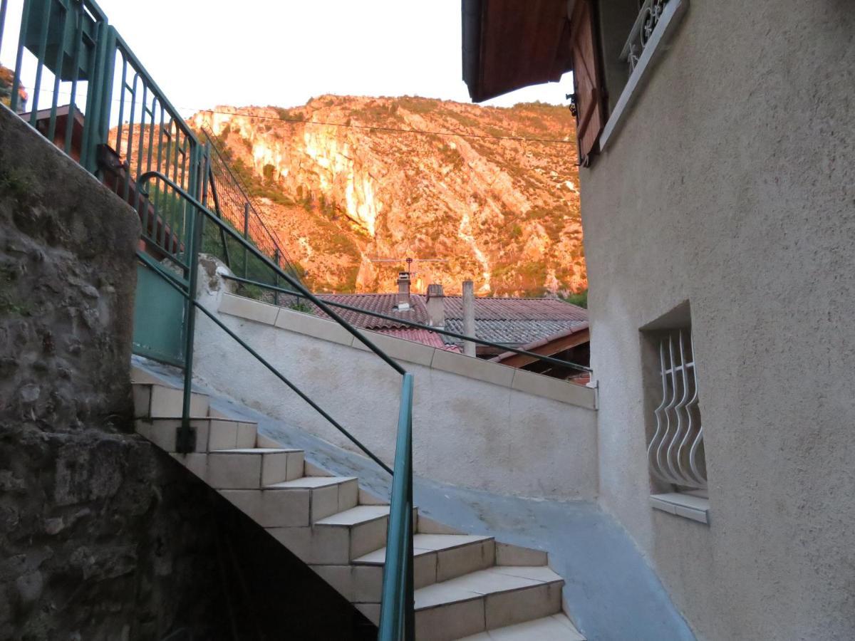 Au Bonheur Suspendu Apartman Pont-en-Royans Kültér fotó